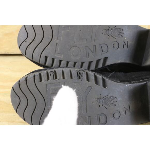 Fly London Boots 41 Black Leather Suede Wezo Ankle 10 Bootie Shoes - Picture 9 of 10